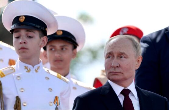 vladimir_putin_manifestazione_pubblica_militare_