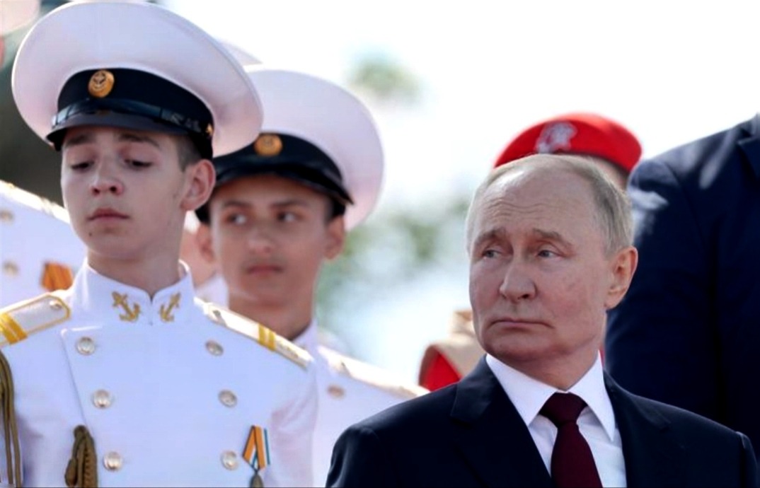 vladimir_putin_manifestazione_pubblica_militare_